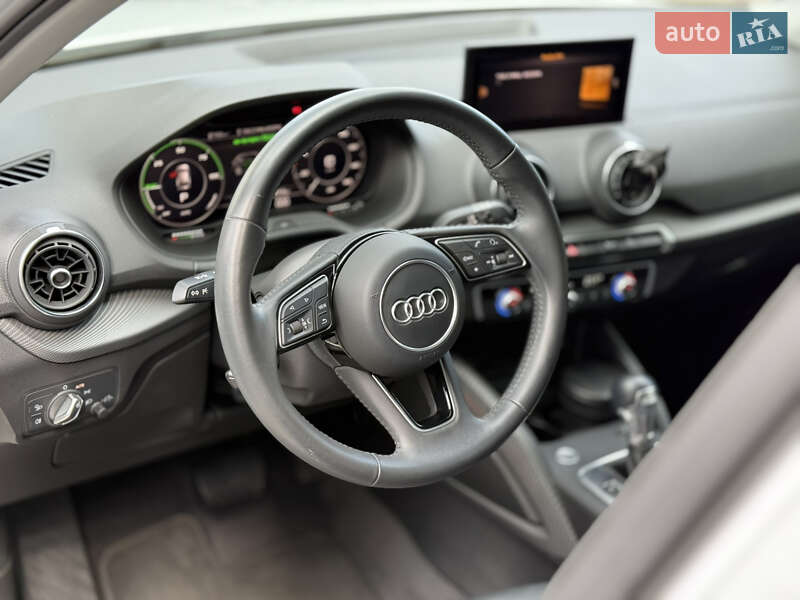 Внедорожник / Кроссовер Audi Q2L e-tron 2021 в Киеве фото 27 Внедорожник / Кроссовер Audi Q2L e-tron 2021 в Киеве
