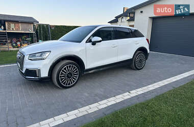 Позашляховик / Кросовер Audi Q2L e-tron 2021 в 
