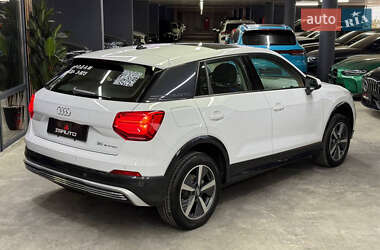 Позашляховик / Кросовер Audi Q2L e-tron 2021 в 