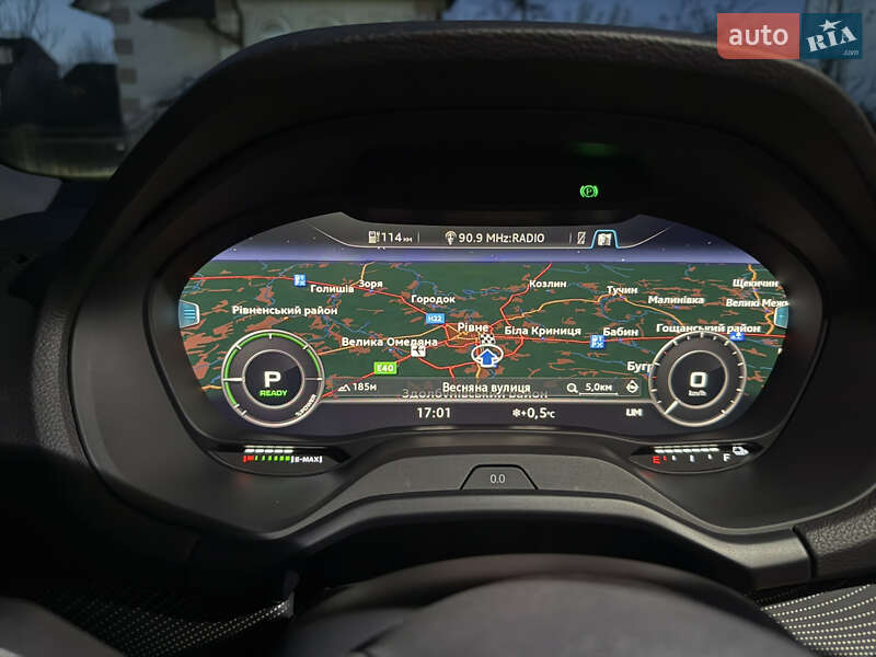 Внедорожник / Кроссовер Audi Q2L e-tron 2022 в Ровно