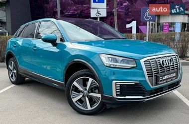 Внедорожник / Кроссовер Audi Q2L e-tron 2021 в Киеве