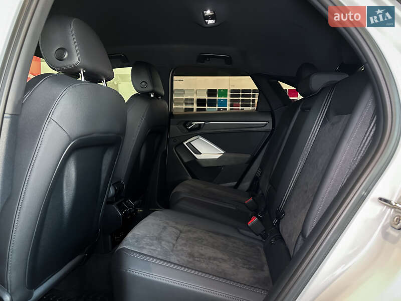 Позашляховик / Кросовер Audi Q3 Sportback 2022 в Одесі