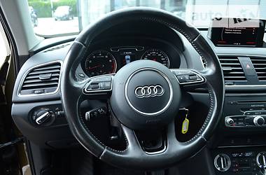 Внедорожник / Кроссовер Audi Q3 2011 в Черновцах