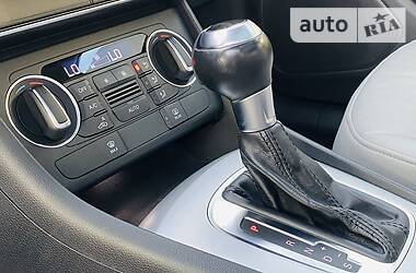 Позашляховик / Кросовер Audi Q3 2017 в 