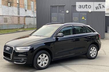 Внедорожник / Кроссовер Audi Q3 2015 в Киеве