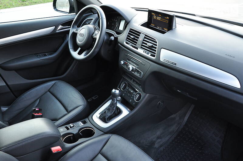 Позашляховик / Кросовер Audi Q3 2018 в Сумах