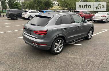 Внедорожник / Кроссовер Audi Q3 2015 в Киеве