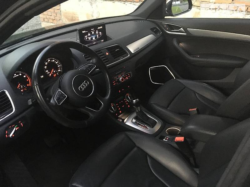 Внедорожник / Кроссовер Audi Q3 2015 в Львове