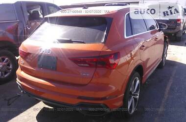 Внедорожник / Кроссовер Audi Q3 2020 в Львове