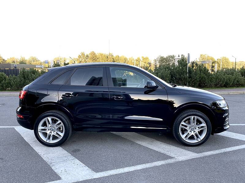 Позашляховик / Кросовер Audi Q3 2017 в Києві