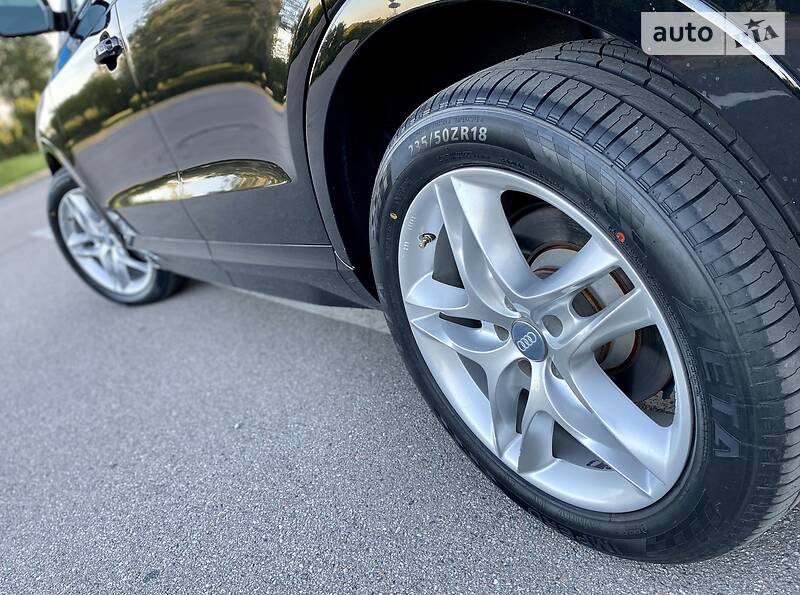 Позашляховик / Кросовер Audi Q3 2017 в Києві