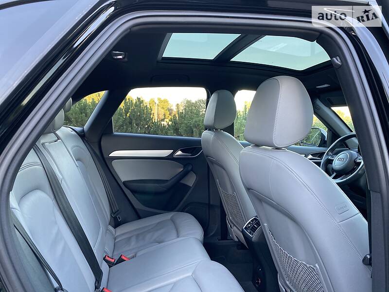 Позашляховик / Кросовер Audi Q3 2017 в Києві
