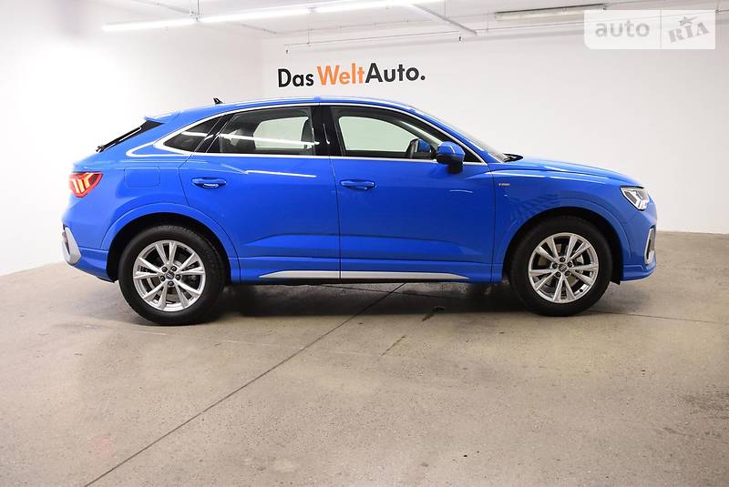 Позашляховик / Кросовер Audi Q3 2020 в Чернівцях