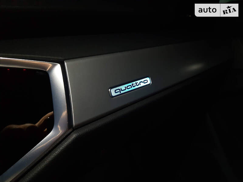 Внедорожник / Кроссовер Audi Q3 2020 в Хмельницком