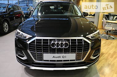 Внедорожник / Кроссовер Audi Q3 2020 в Днепре