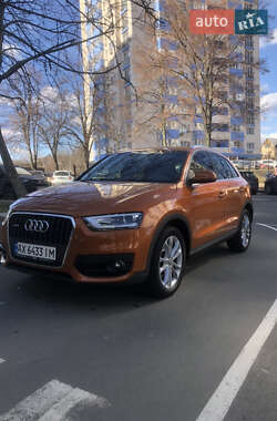 Внедорожник / Кроссовер Audi Q3 2011 в 