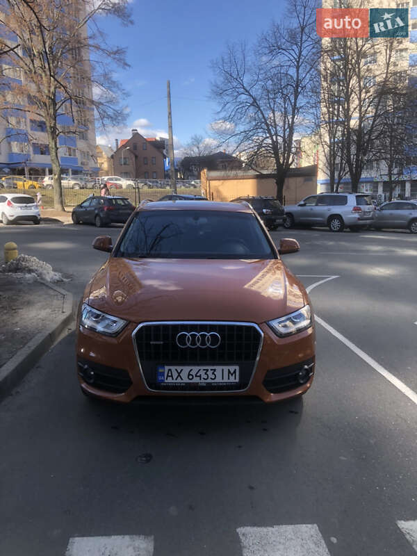 Внедорожник / Кроссовер Audi Q3 2011 в Киеве