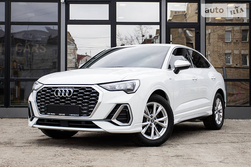 Позашляховик / Кросовер Audi Q3 2020 в Києві