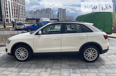 Внедорожник / Кроссовер Audi Q3 2013 в Киеве