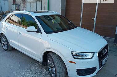 Внедорожник / Кроссовер Audi Q3 2014 в Тернополе