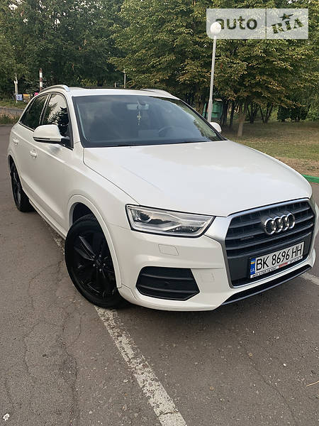 Внедорожник / Кроссовер Audi Q3 2015 в Ровно