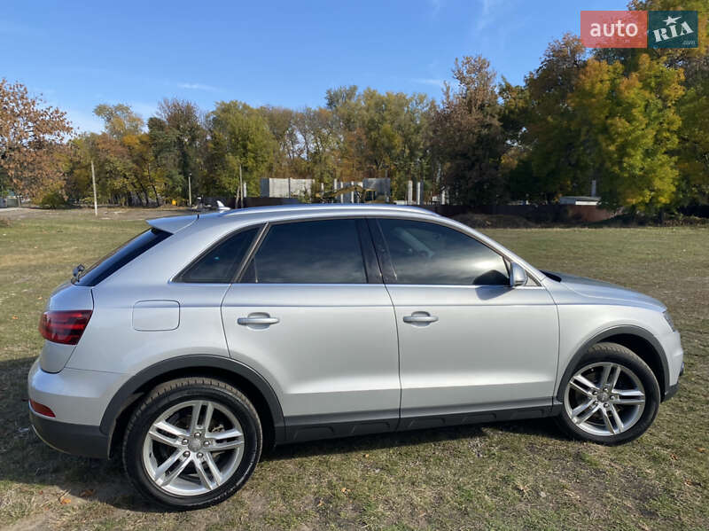 Внедорожник / Кроссовер Audi Q3 2012 в Александрие