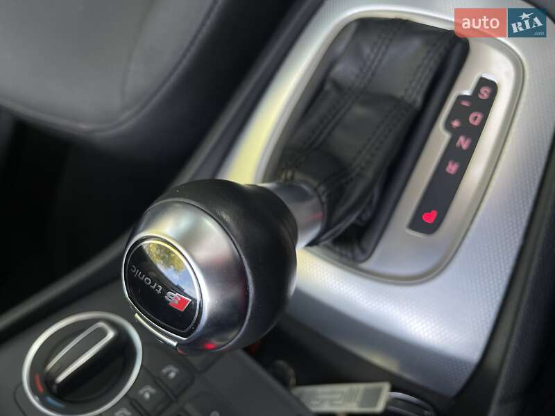 Внедорожник / Кроссовер Audi Q3 2016 в Киеве