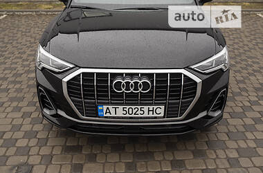 Позашляховик / Кросовер Audi Q3 2019 в Львові