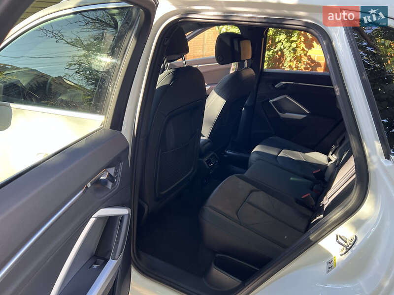 Внедорожник / Кроссовер Audi Q3 2020 в Одессе фото 32 Внедорожник / Кроссовер Audi Q3 2020 в Одессе