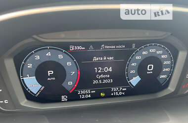 Позашляховик / Кросовер Audi Q3 2021 в 