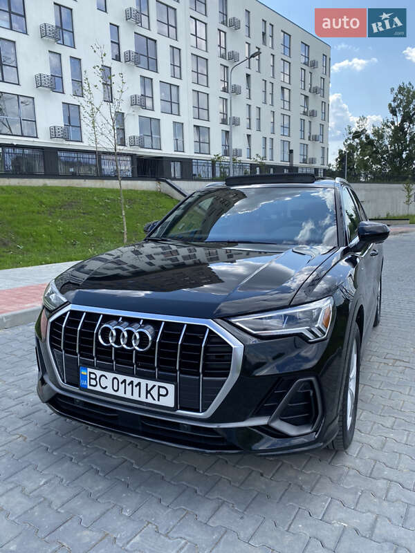 Позашляховик / Кросовер Audi Q3 2019 в Львові