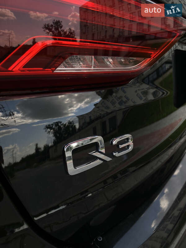 Позашляховик / Кросовер Audi Q3 2019 в Львові