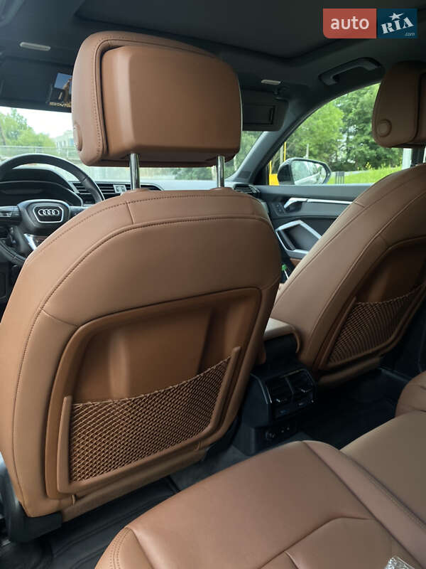 Позашляховик / Кросовер Audi Q3 2019 в Львові