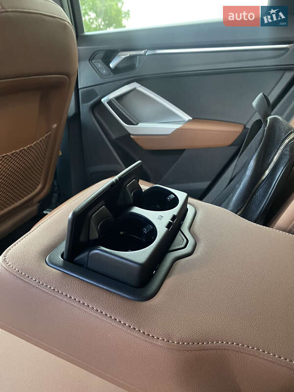 Позашляховик / Кросовер Audi Q3 2019 в Львові