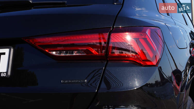 Позашляховик / Кросовер Audi Q3 2021 в Києві