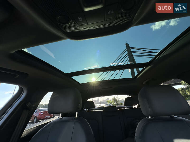Позашляховик / Кросовер Audi Q3 2021 в Києві
