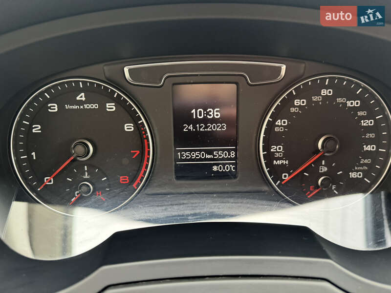 Внедорожник / Кроссовер Audi Q3 2017 в Ивано-Франковске