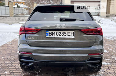 Внедорожник / Кроссовер Audi Q3 2022 в 