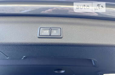 Внедорожник / Кроссовер Audi Q3 2022 в 