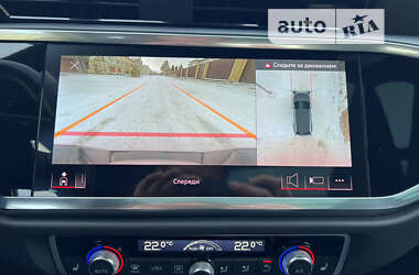 Внедорожник / Кроссовер Audi Q3 2022 в 
