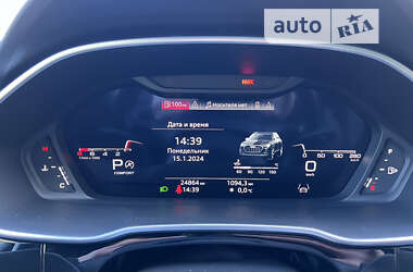 Внедорожник / Кроссовер Audi Q3 2022 в 
