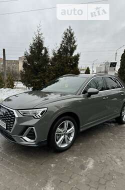 Внедорожник / Кроссовер Audi Q3 2021 в Львове