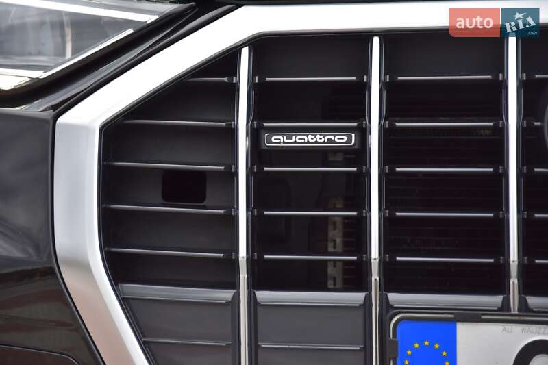 Внедорожник / Кроссовер Audi Q3 2020 в Львове