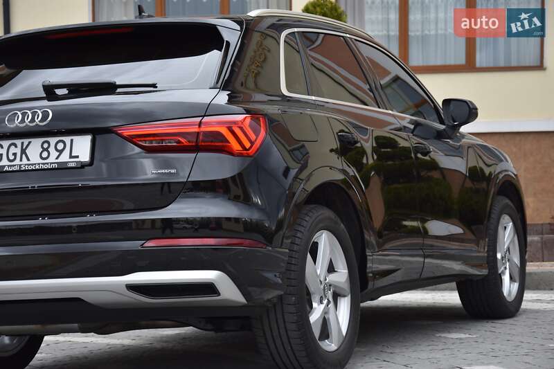 Внедорожник / Кроссовер Audi Q3 2020 в Львове