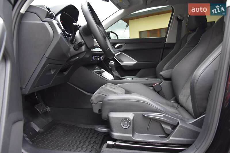 Внедорожник / Кроссовер Audi Q3 2020 в Львове