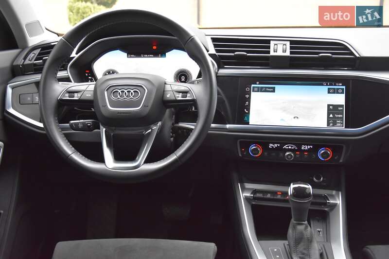 Внедорожник / Кроссовер Audi Q3 2020 в Львове