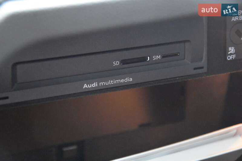 Внедорожник / Кроссовер Audi Q3 2020 в Львове