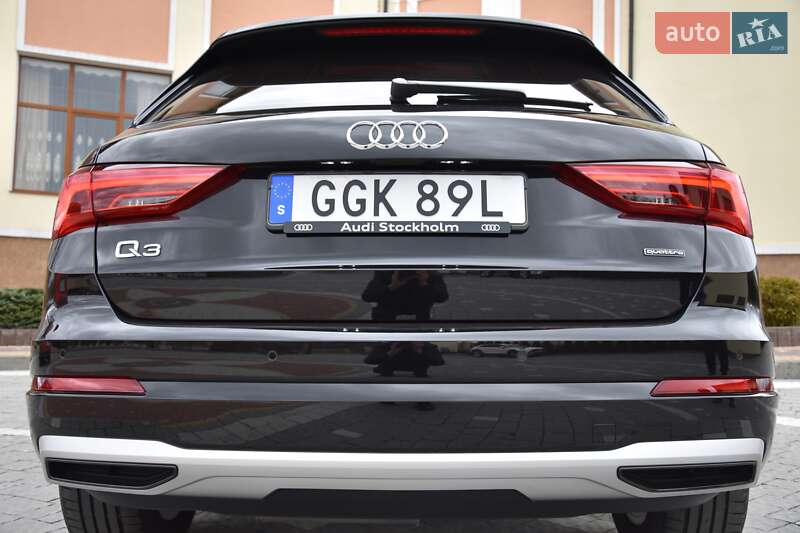 Внедорожник / Кроссовер Audi Q3 2020 в Львове