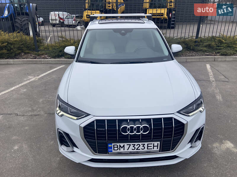 Внедорожник / Кроссовер Audi Q3 2020 в Сумах