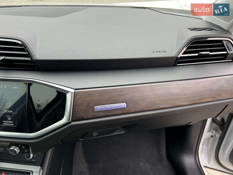 Внедорожник / Кроссовер Audi Q3 2020 в Сумах